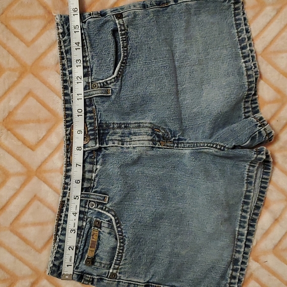 Vintage 90s L.E.I. Mid Rise Denim Shorts Size 11 - Picture 14 of 16
